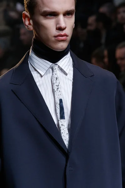 Look 5